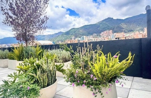 Antiguo Country Apartment | Apt Next to el virrey park