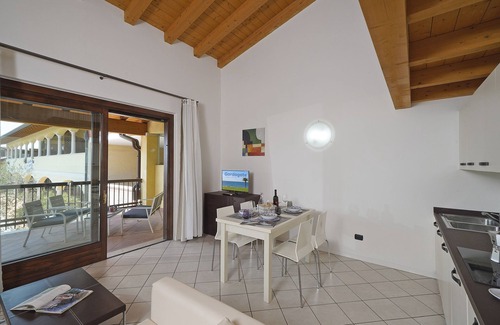 Pieve Vecchia Apartment | Apt Romantica 1 - One Bedroom Apartment, Sleeps 4