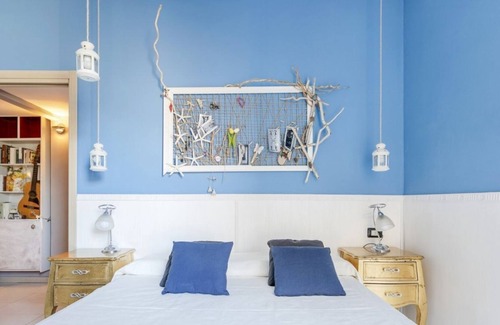 Como Apartment | APT with balcony 3km from the Lake! BOOK NOW!