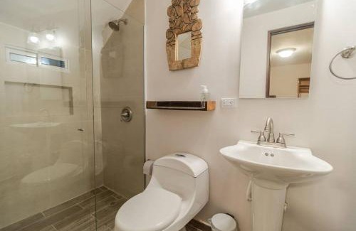 Comuna 2 Apartment | Apto estudio 1 en Prado santa Marta