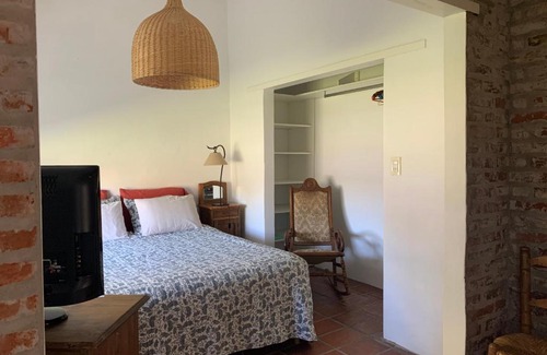 Navarro Bed & Breakfast | Aquí Tampoco