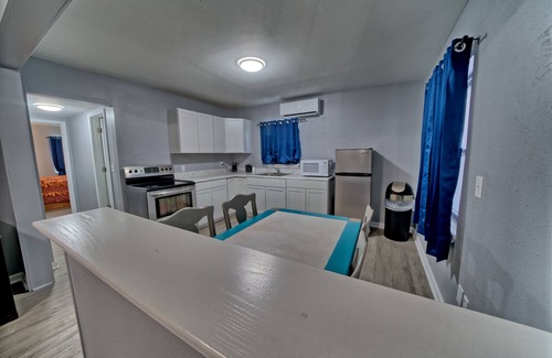Lower Grand Lagoon Hotel | Aqua View Motel
