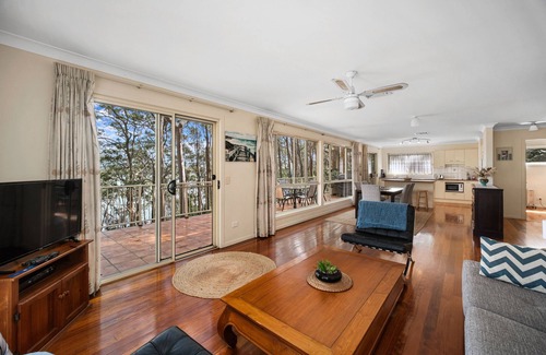Smiths Lake House | Aqua Vista - Stunning lake and tree top views. Relaxing Holiday