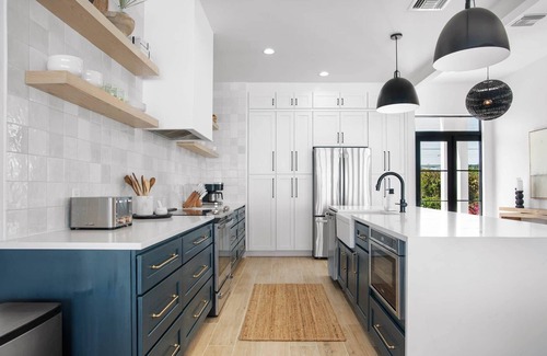 Great Exuma Villa | Aquamarine Villa, Beachfront w/pool, close to Town/Airport, long walkable beach