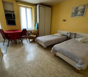 Neris-les-Bains Apartment | Aquanerius Résidence