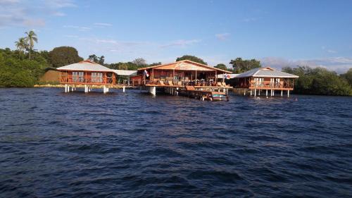 Isla Solarte Hotel | Aqui hoy cabañas