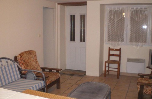 Moncoutant Apartment | Aquitaine