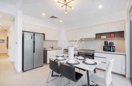 Dubai Villa | Arabian Ranches Villa sleeps 8 in a Great Location