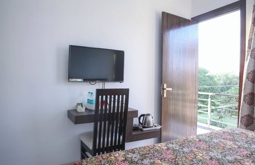Taj Ganj Bed & Breakfast | Aradhana's Home Stay Near Taj Mahal