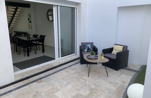 Les Sables d'Olonne House | Arago House with 4/5 stars sea view from the balcony 200m sea and shops