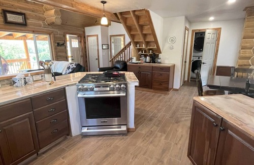 Aragon House | Aragon Hunting Lodge