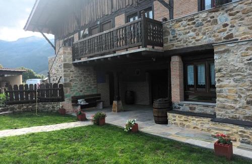 Urigoiti House | Arandi Baserria