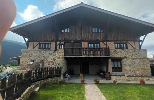 Urigoiti House | Arandi Baserria