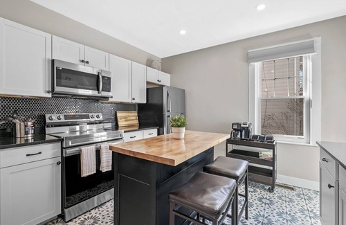 Roslindale House | “Arboretum Retreat” city of Boston