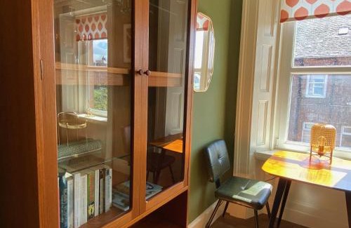 Arbroath Apartment | Arbroath luxury apartment in MCM style