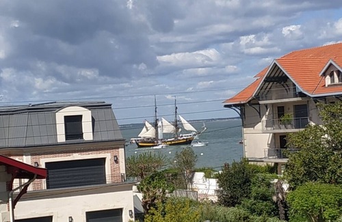 Arcachon Apartment | ARCACHON/la chapelle : T2 balcony, 50 m from the beach and parking lot