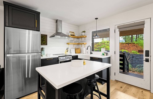 Caton House | Arcade Games, Playground, Indoor Pool, Spa, Firepit | 2 Suites | Near Dollywood