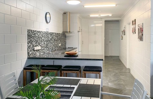 Arcadia Apartment | Arcadia Beach Unit 3 - Beachfront Holiday