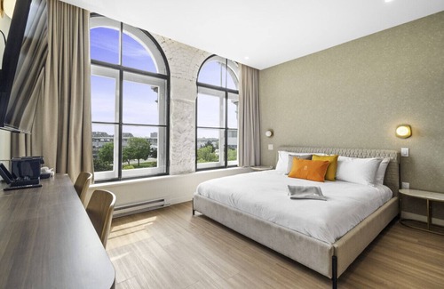 Old Montreal Hotel | Arcadia Hotel Boutique - Top Floor Room