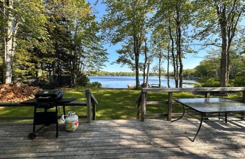 Kings County House | Archie's Lakeside Cabin