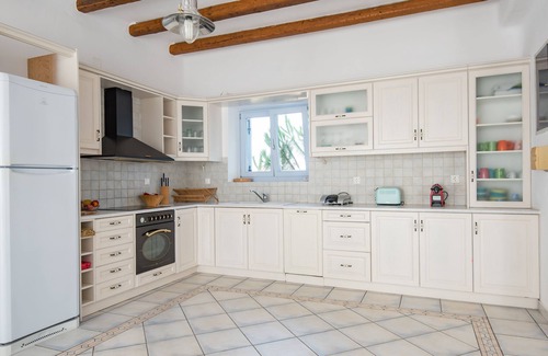 Paros Villa | Archipelagos Villas-Villa Antiparos for 10-13 persons with pool close to the sea