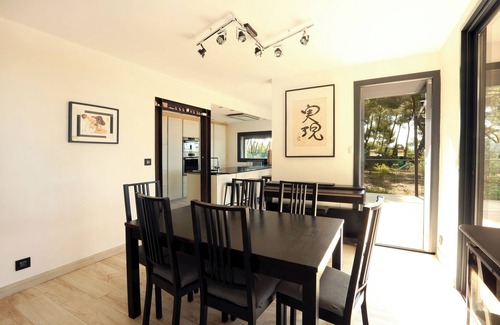 Eguilles House | Architect house in the countryside 10 minutes from the center of Aix-en-Provence.