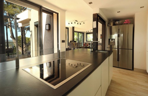 Eguilles House | Architect house in the countryside 10 minutes from the center of Aix-en-Provence.