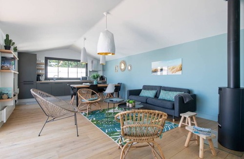 Sainte-Marie-de-Re House | Architect villa with heated pool by the Grenettes beach