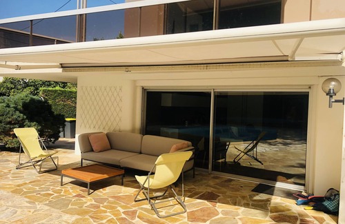 Pontaillac House | Architect villa 8-10 people ROYAN, heated swimming pool, garden, near the beach
