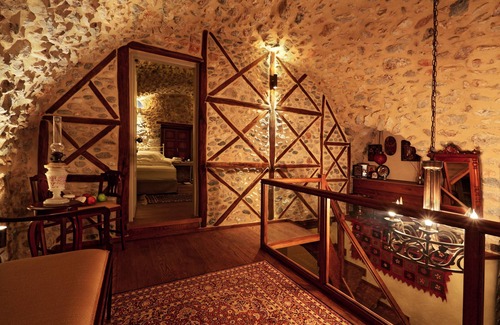 Leonidio Hotel | Archontiko Chioti