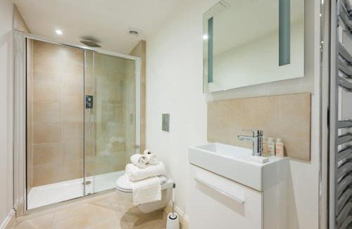 Camden Town with Primrose Hill Apartment | Arcore London Premium Apartments Primrose Hill