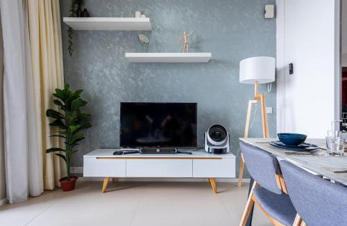 Mont Kiara Apartment | Arcoris Mont Kiara next 163plaza 1-4Pax one plus one Bedroom