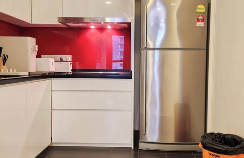 Mont Kiara Apartment | Arcoris SoHo by WeStay Hosting, Exclusive Private Balcony, Kuala Lumpur