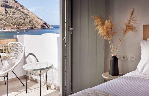 Kamares Hotel | Arcos Suites Sifnos