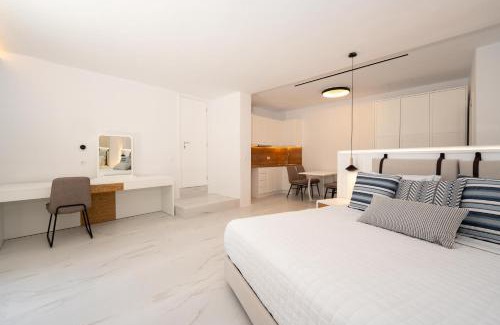 Mykonos Town Hotel | Arcs Suites & Residences