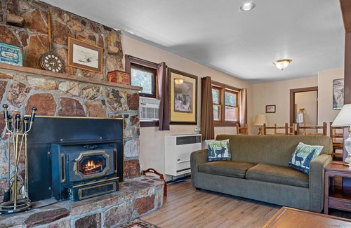 The Village Cottage | Arctic and Grey Fox Combined Pet Friendly