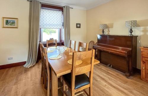 Newton Stewart House | Arden