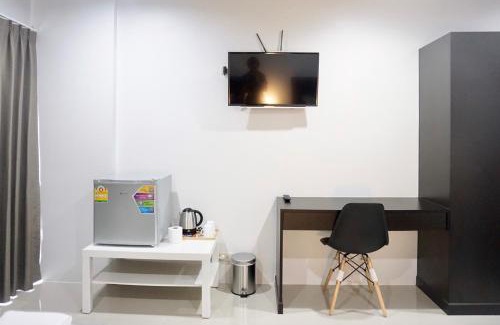 Ongkharak Hotel | Area15 Hotel & Apartment