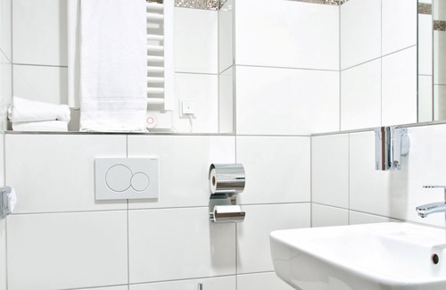 Nordend Hotel | Arena Villa am Wasserpark