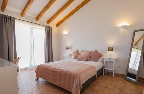 Santiago do Cacem Cottage | Ares do Monte - Rural Tourism - Suite Rosmaninho with Pool View