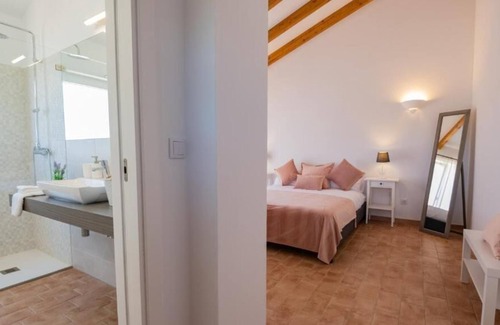 Santiago do Cacem Cottage | Ares do Monte - Rural Tourism - Suite Rosmaninho with Pool View