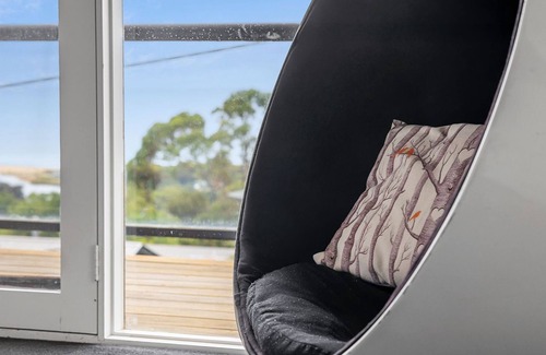 Lorne House | Argo - Family Fun, Table Tennis, Basketball, Air-Con, Unlimited WIFI!