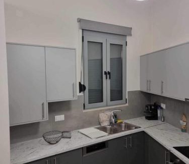 Old Quarter Apartment | Arianna's House