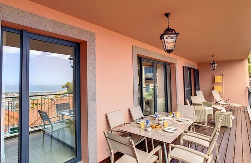 Santa Luzia Apartment | Arigato Apartment by LovelyStay