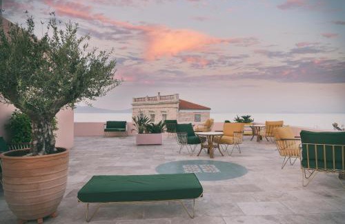 Ermoupoli Hotel | Aristide Hotel - Small Luxury Hotels of the World