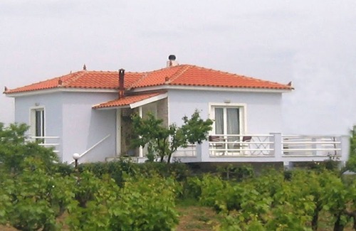 Skala Kallonis Apartment | "Arisvi House": 1- bedroom, 50 sq.m. in Carpe Diem Villas & Houses