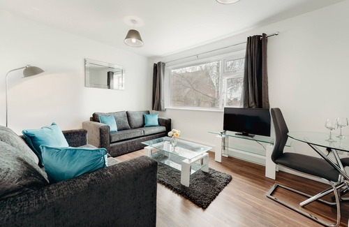 Hinckley Apartment | Arlan Apartments Comfort and Ease, Hinkley - Apt. C