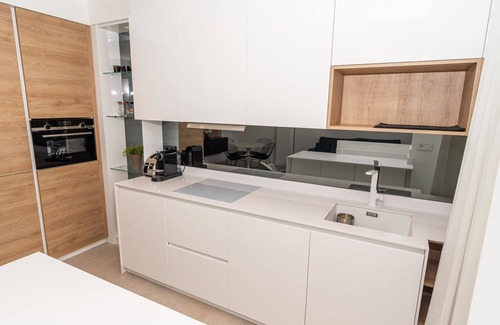Cannes City Centre Apartment | Armenonville Premium 2BR 2 baths, balcony parking Croisette Olam Properties