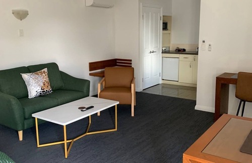 Armidale City Centre Hotel | Armidale Pines Motel