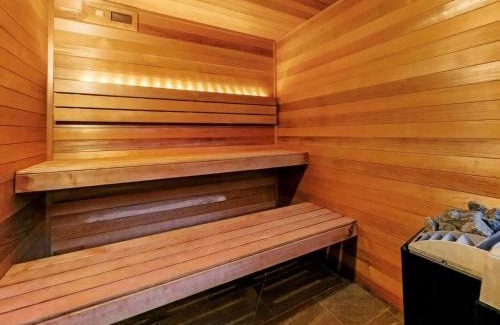 Rye House | Aroha Moana - Luxe Entertainer with Pool & Sauna